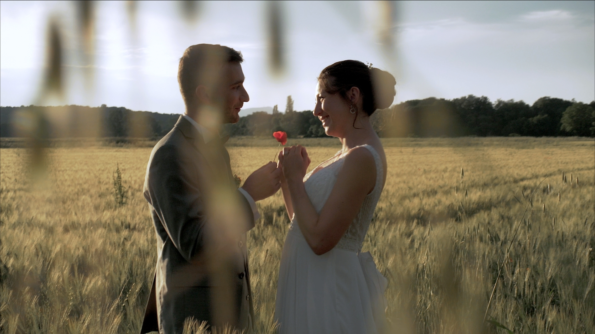 Mariage élégant et vibrant, entre énergie partagée et moments profondément authentiques.