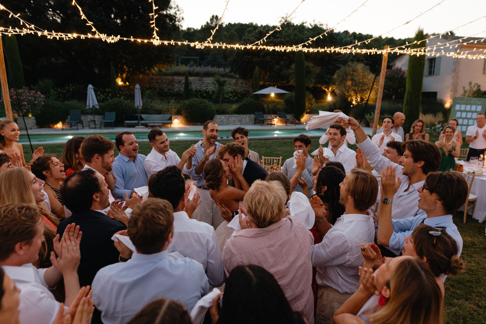 Mariage dans un domaine en Provence – lieu de réception et invités